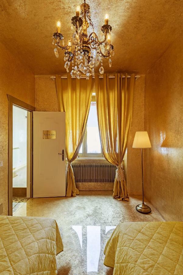 Elegant Historic Large House On Lake Como Leilighet Gravedona Eksteriør bilde